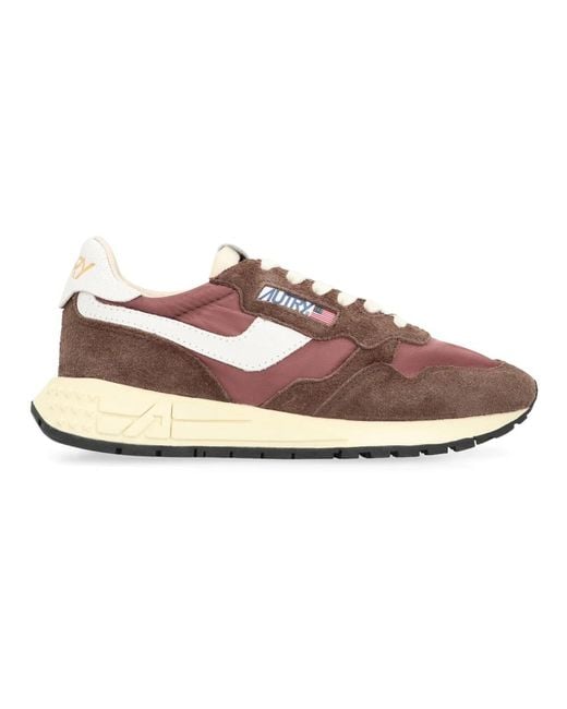 Sneakers di Autry in Pink