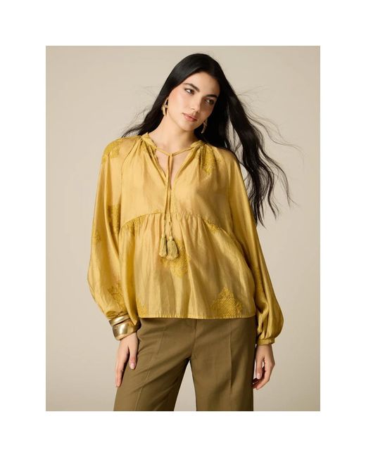 Blouses Oltre de color Yellow