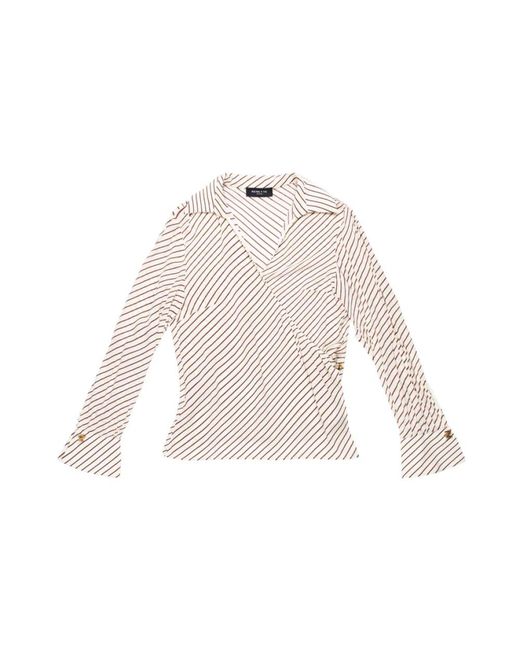 Nenette Overhemden ,Satijn Gestreepte Wikkelblouse in het White
