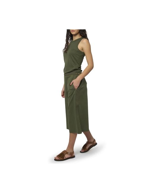 Max Mara Green Bermudas