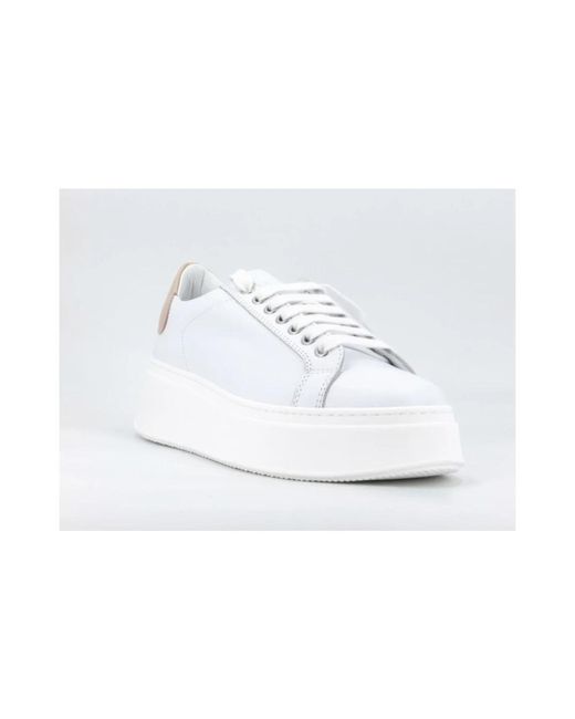 Lemarè White Sneakers