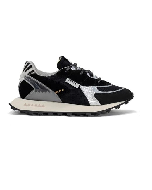 Sneakers di RUN OF in Black