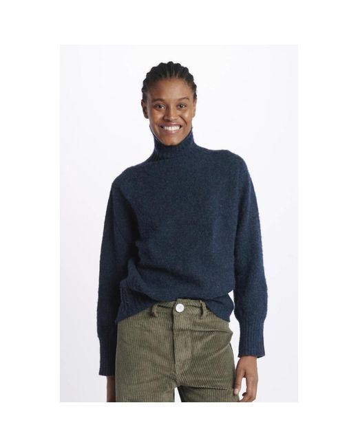 Howlin' By Morrison Blue Turtlenecks