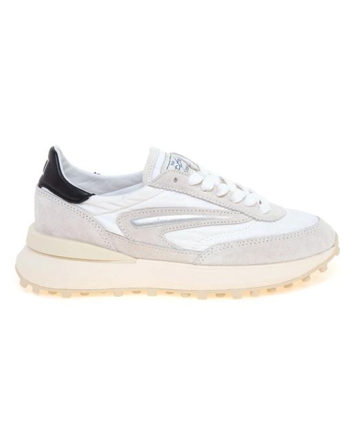 Sneakers di Date in White