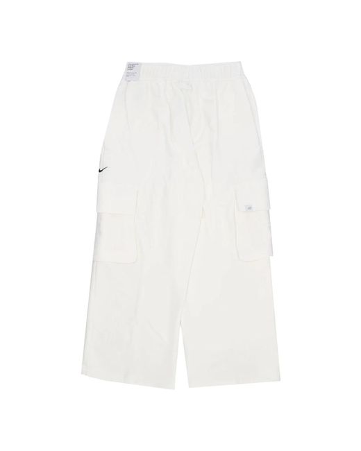 Wide Trousers di Nike in White