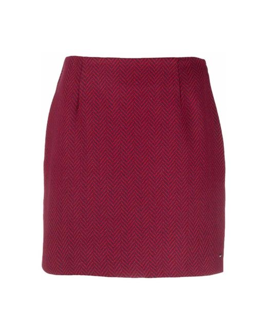 Skirts di Tommy Hilfiger in Red