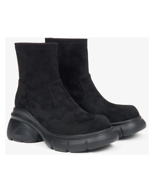 ESTRO Black Ankle Boots