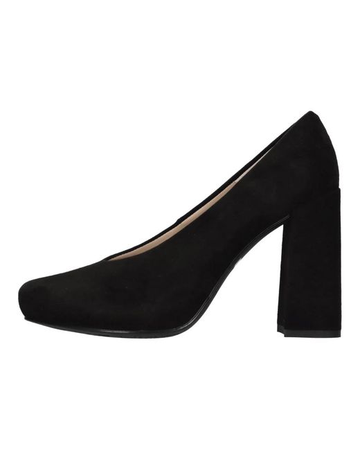 Unisa Black Pumps