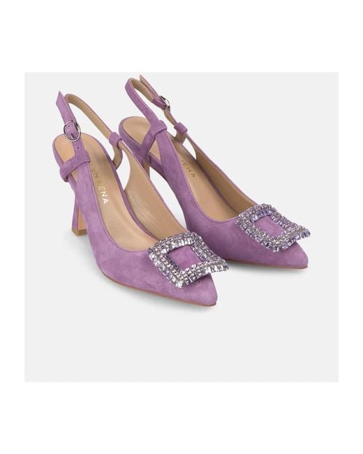 Alma En Pena. Purple Pumps