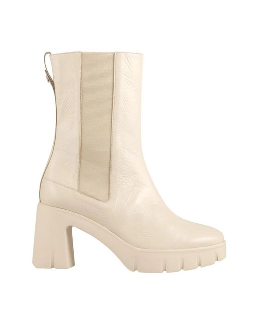 Högl Natural Heeled Boots