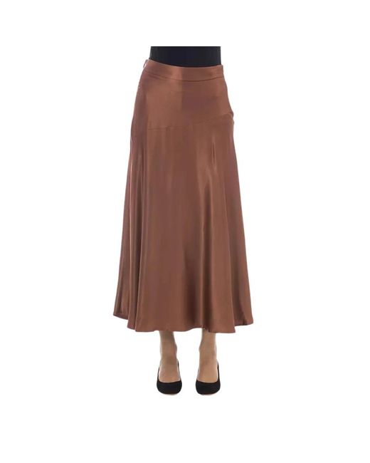 Falda de satén marrón Alpha Studio de color Brown