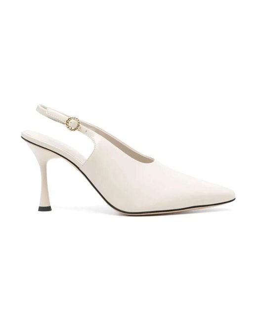 STUDIO AMELIA White Pumps