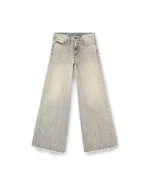 DIESEL 1978 D-Akemi Flare Jeans in het Gray