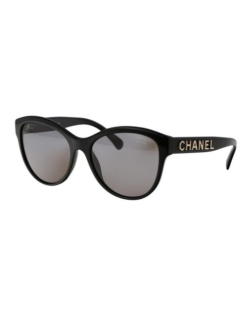 Occhiali da sole alla moda con modello 0ch5458 di Chanel in Black