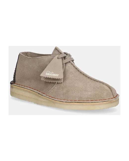 Clarks Brown Laced Schuhe
