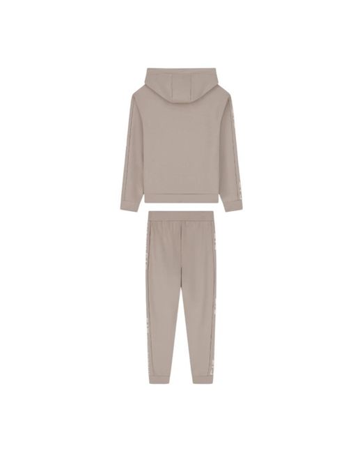EA7 Training Sets in het Gray
