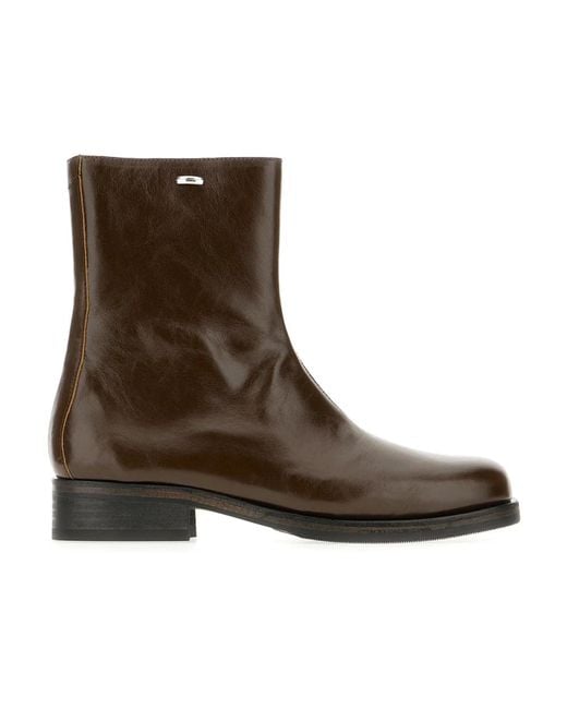 Scarpe chiuse in oliva camion boot di Our Legacy in Brown