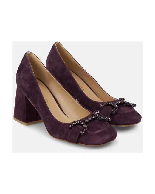 Alma En Pena. Purple Pumps