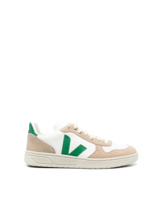 Veja V-10 Chromefree Leather Sneakers in het Green