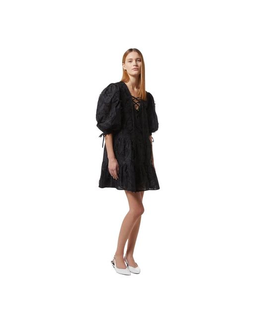 Short Dresses di Silvian Heach in Black