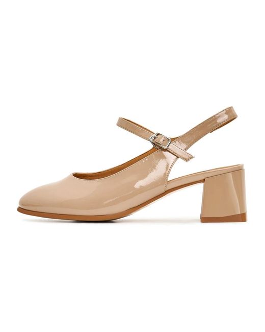 Pumps di CESARE GASPARI in Natural