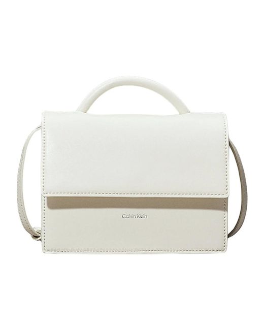 Handbags di Calvin Klein in White