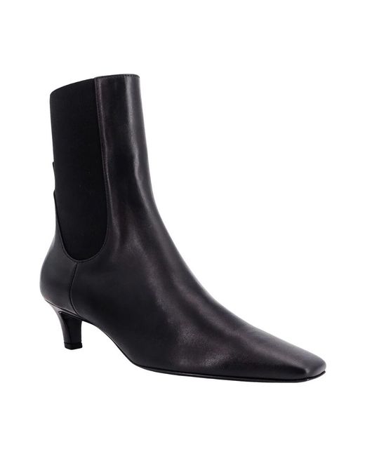 Chelsea Boots di Totême  in Black