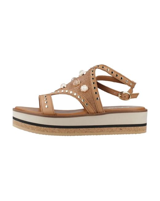 Flat Sandals di Alpe in Metallic