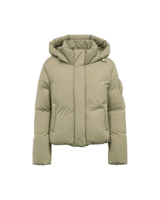 Winter Jackets Moose Knuckles de color Green