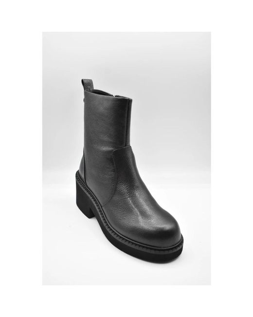 Jeannot Black Heeled Boots