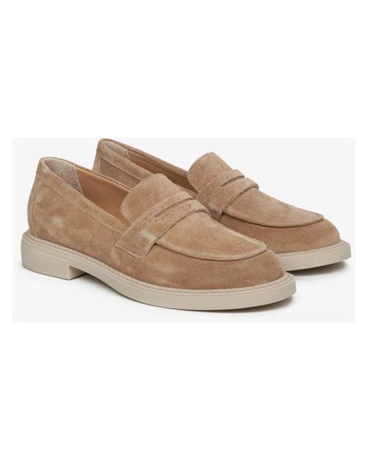 ESTRO Natural Loafers
