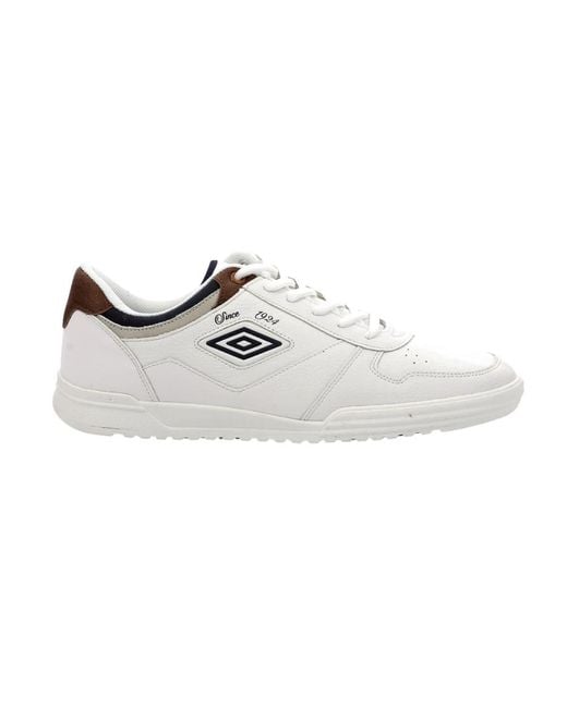 Umbro Sneakers in White für Herren
