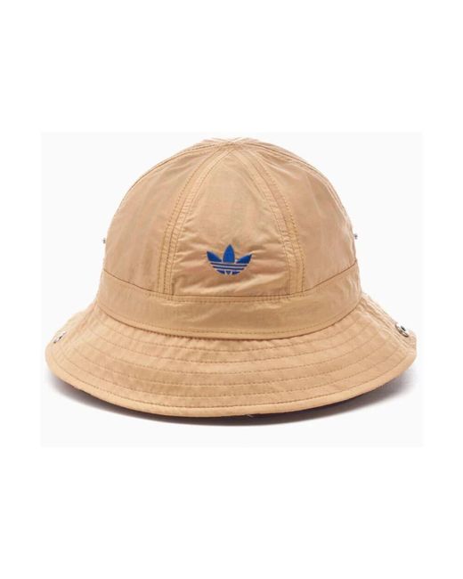 Adidas Brown Beiger hut mit einzigartigem stil