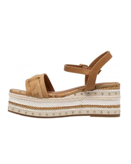 Alviero Martini 1A Classe Brown Wedges