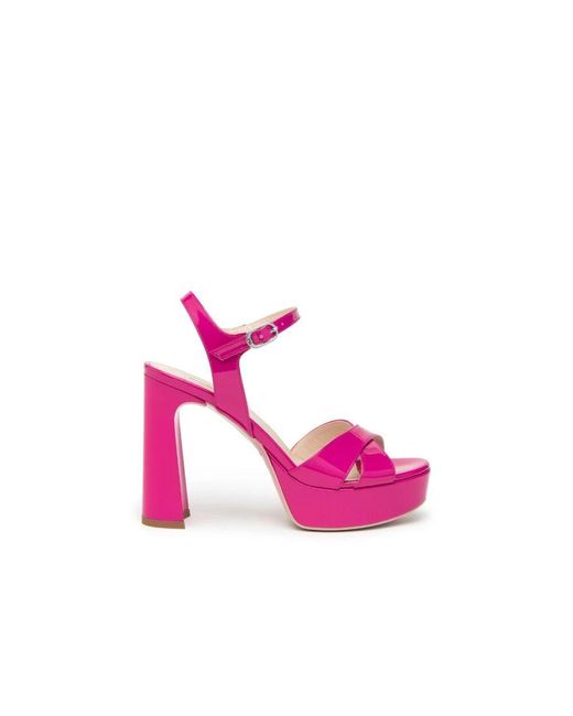 Nero Giardini Pink Patent sandale in fuchsia farbe