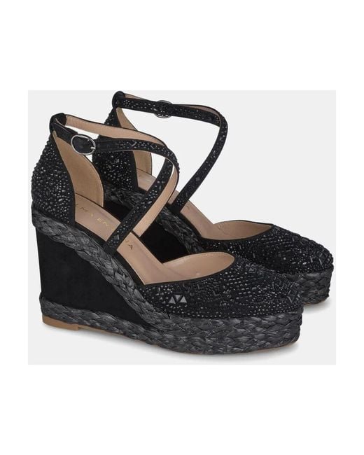 Wedges di Alma En Pena. in Black