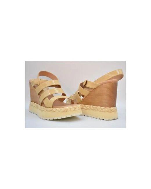 Paloma Barceló Natural Wedges