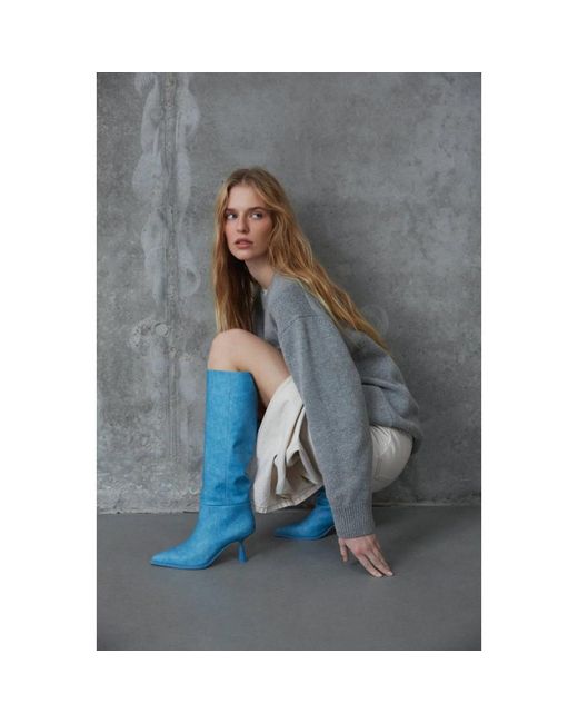 ESTRO Blue Heeled Boots