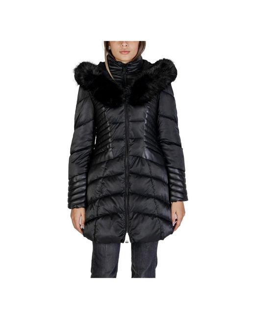 Parkas Guess de color Black