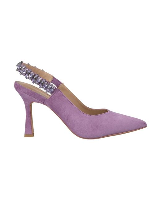 Alma En Pena. Purple Pumps