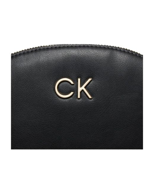 Calvin Klein Black Metall-logo pu-leder schultertasche