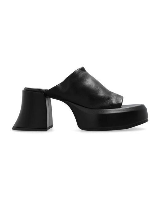 Jimena platform slides di Miista in Black
