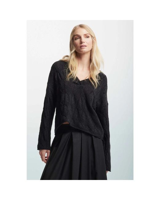 V-Neck Knitwear di Kocca in Black