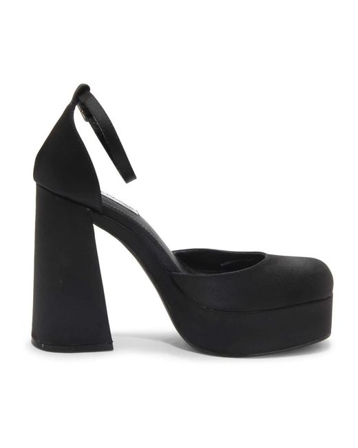 Steve Madden Black Pumps