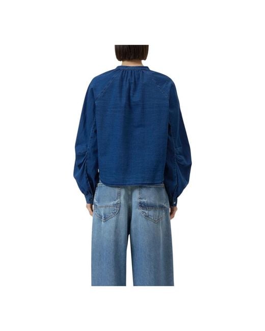 Closed Blue Blouses