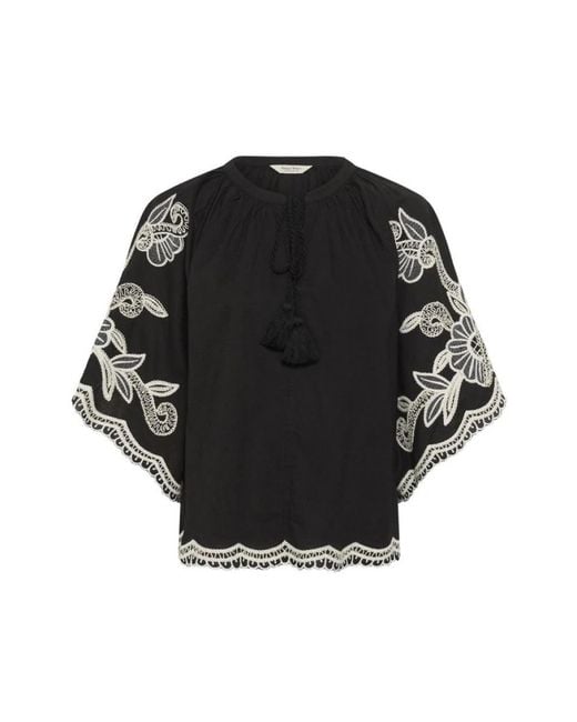 Blouses Part Two en coloris Black