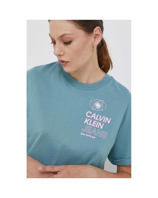 Tops > t-shirts Calvin Klein en coloris Blue