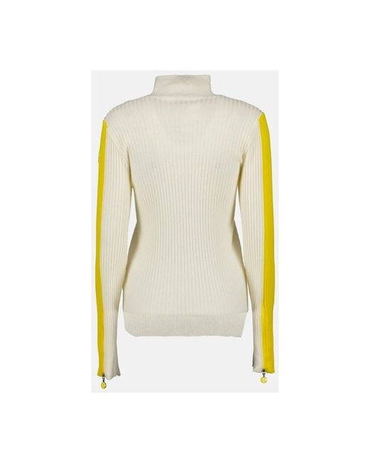 Turtlenecks di Moncler in Natural
