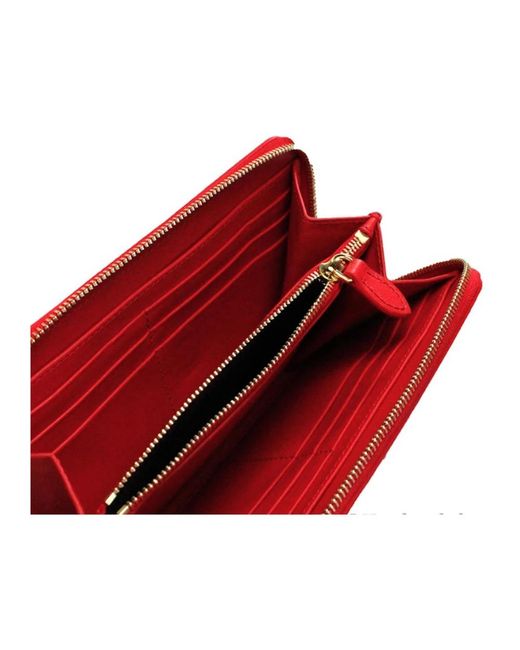 Burberry Red Geprägte logo leder clutch geldbörse