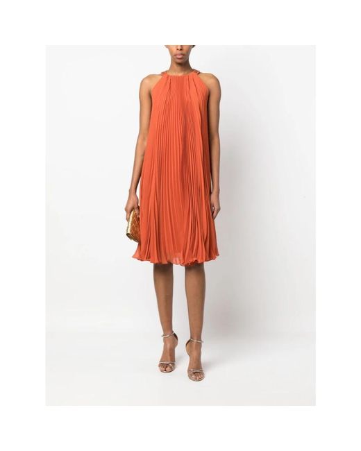 Max Mara Short Dresses in het Red